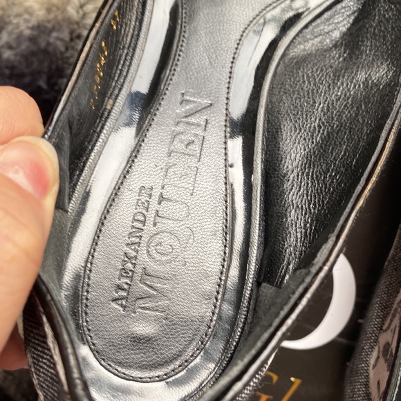 Alexander McQueen Skull Printed Ballet Flats size 39 - Picture 9 of 14